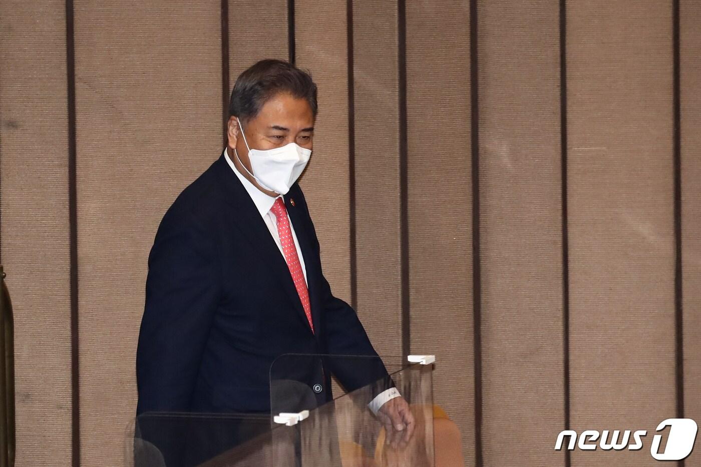 박진 외교부 장관이 29일 국회에서 열린 본회의에 출석하고 있다. (공동취재) 2022.9.29/뉴스1 ⓒ News1 허경 기자