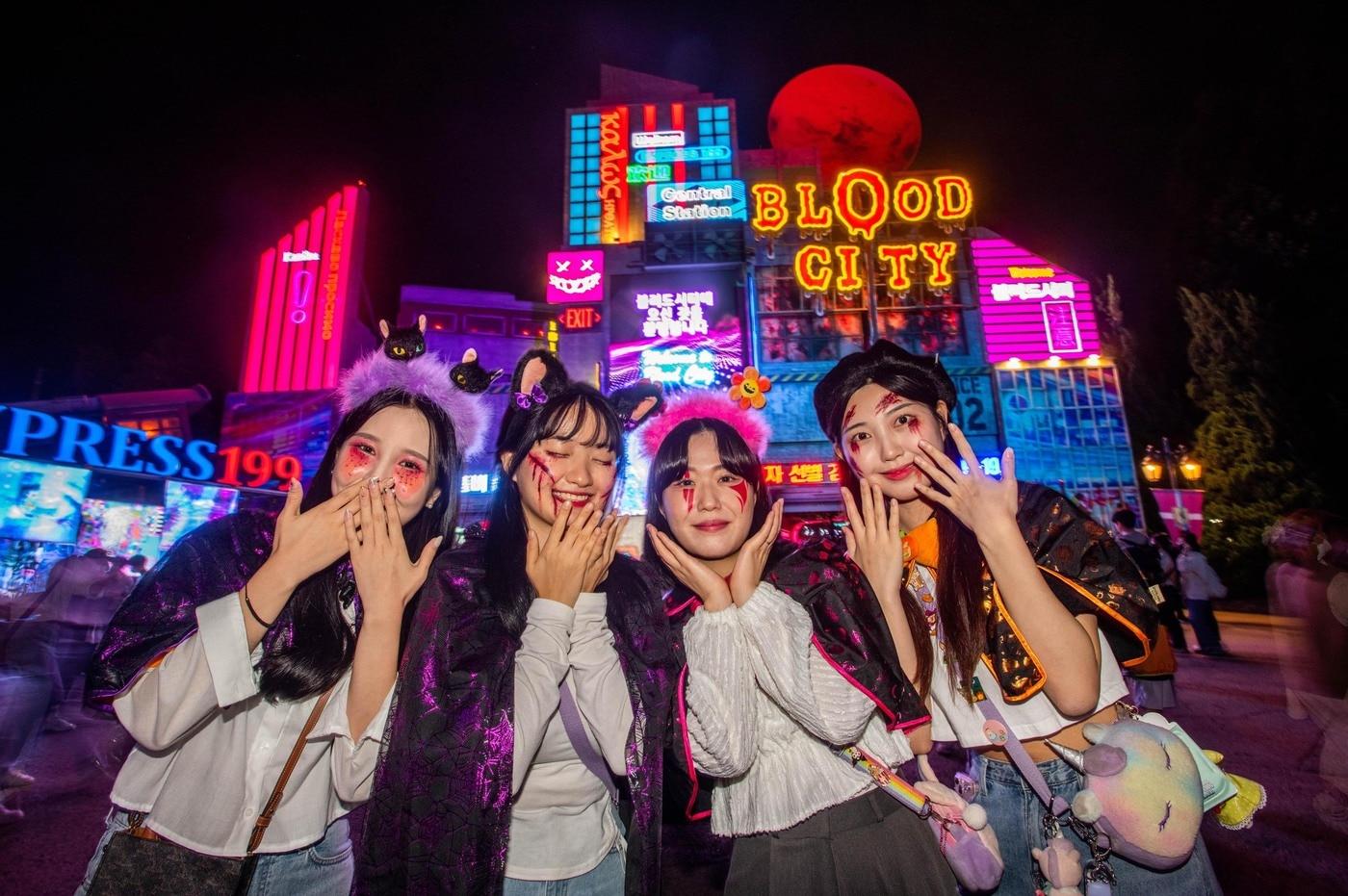 본문 이미지 - 블러드시티6의 좀비 분장 체험(에버랜드 제공)