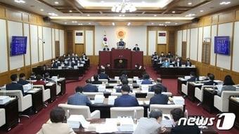 본문 이미지 - 30일 대구시의회가 16일간의 제295회 정례회 일정을 마무리하고 폐회했다. 사진은 본회의장 모습.(대구시의회 제공)