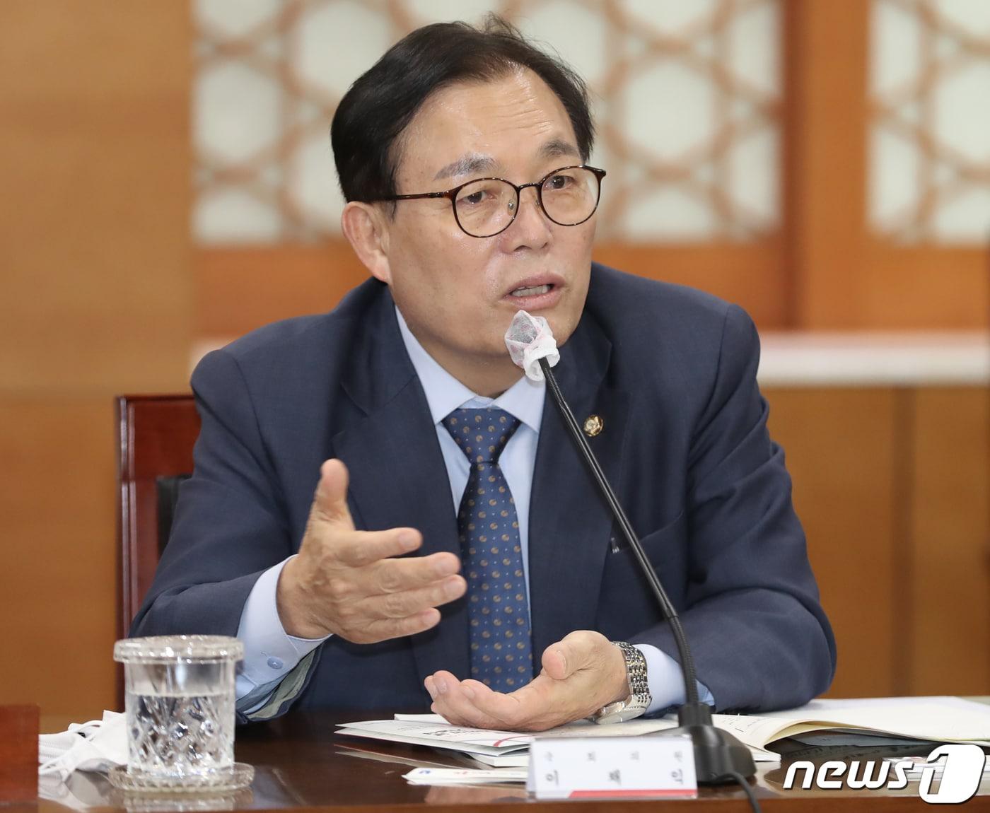 본문 이미지 - 이채익 국민의힘 의원이 30일 오후 울산시청 상황실에서 열린 '국민의힘 울산시당·울산시 당정협의회'에서 발언을 하고 있다. 2022.9.30/뉴스1 ⓒ News1 윤일지 기자