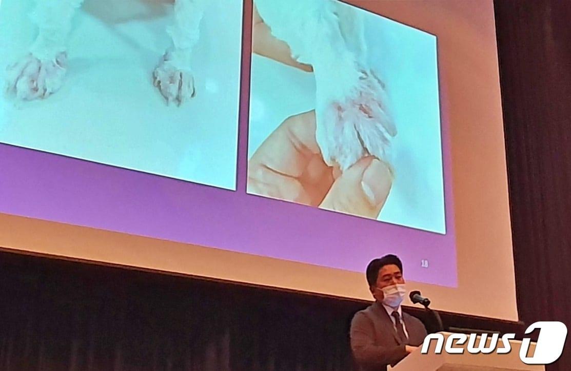 본문 이미지 - 강정훈 박사가 4일 서울 중구 '밀레니엄 힐튼 서울'에서 열린 한국조에티스 VIP심포지엄에서 강의를 하고 있다. ⓒ 뉴스1 최서윤 기자