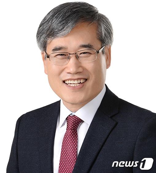 본문 이미지 - 김진용 전 인천경제자유구역청장 ⓒ 뉴스1