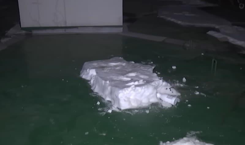 본문 이미지 - 초등학교 6학년 A군은 같은 학교 9세 후배 B양을 아파트 옥상으로 유인, '눈 침대'에 눕혀 성추행했다. (MBC)