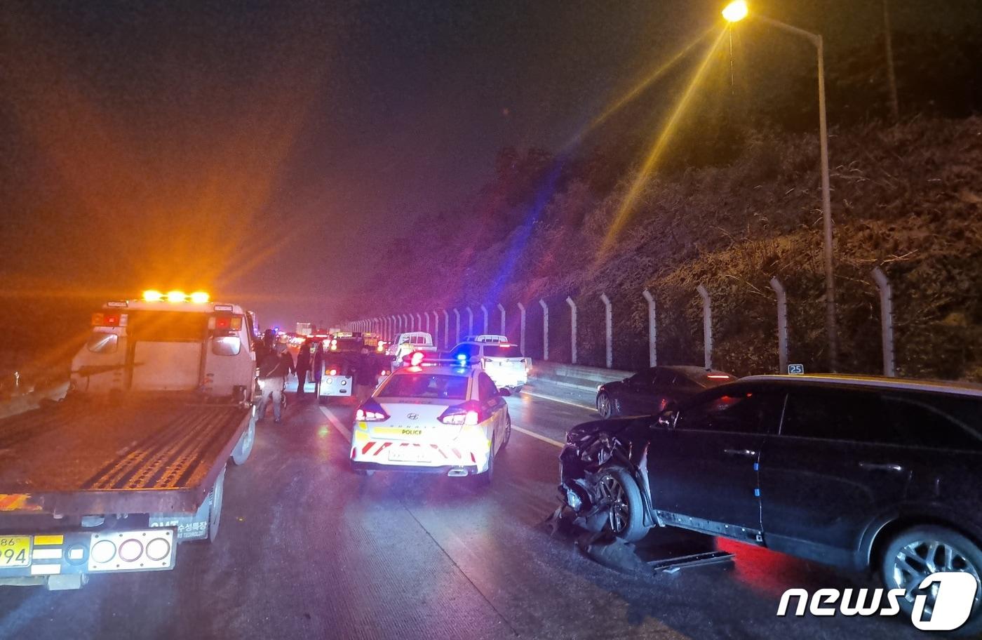 본문 이미지 - 올해 경기도 사설구급차의 28.1% 가 타시도 무허가영업, 구급차 용도 외 사용 등 위법행위로 적발된 것으로 나타났다.(자료사진-기사 내용과 관계 없음)/뉴스1