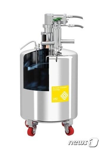 본문 이미지 - 인하대 최리노 교수팀이 개발한 액화질소 발생·저장장치(인하대 제공) / 뉴스1