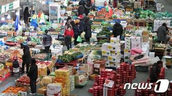 본문 이미지 - 대전 유성구 노은농수산물도매시장. 2023.1.19/뉴스1 ⓒ News1 김기태 기자