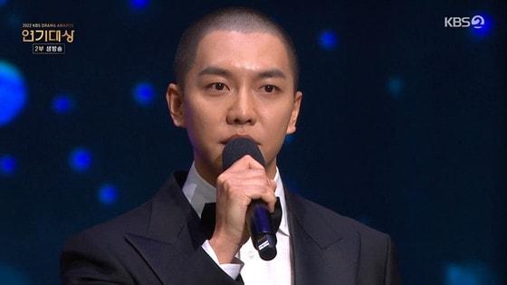 본문 이미지 - 사진='2022 KBS 연기대상' 방송 화면 갈무리