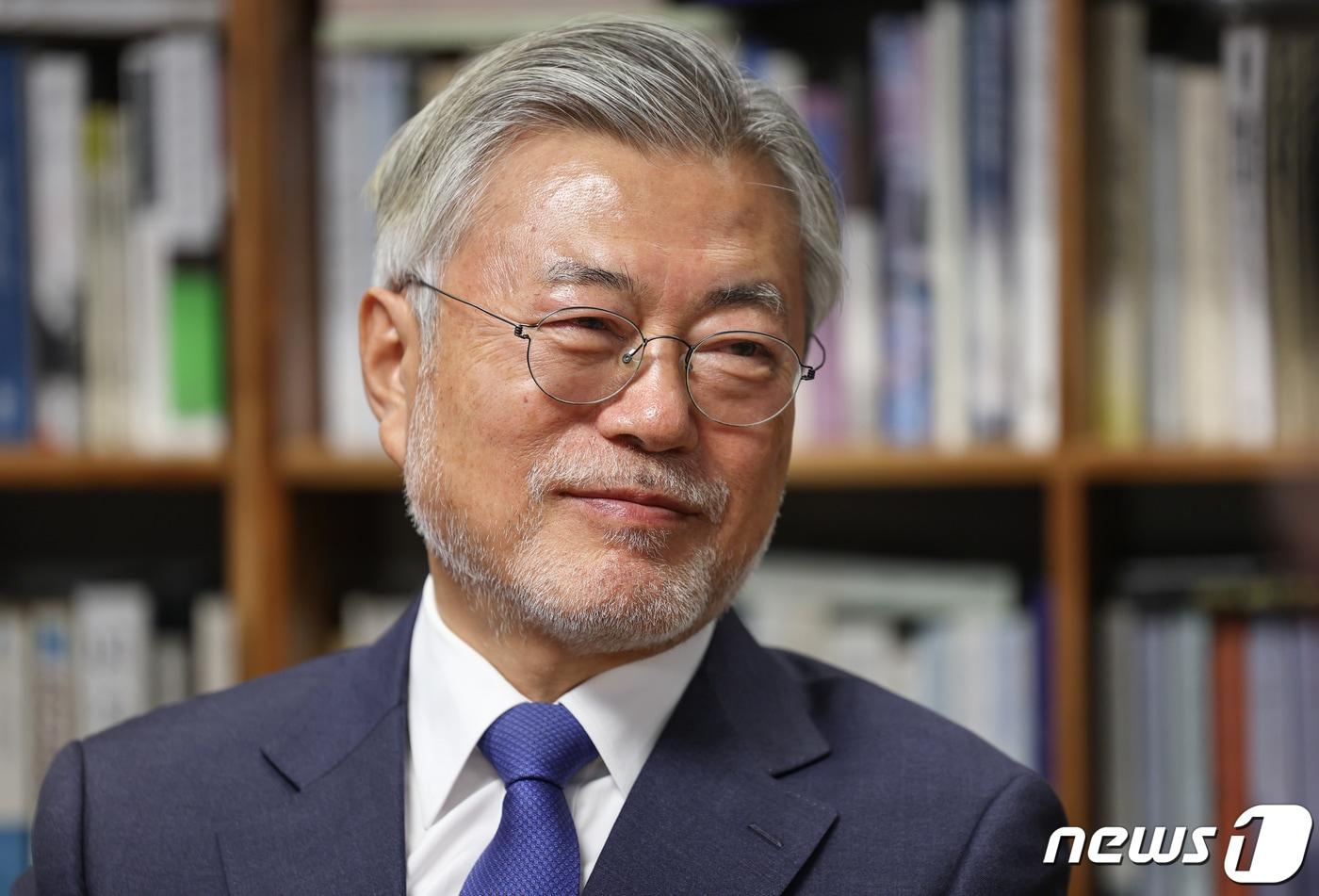 문재인 전 대통령. (더불어민주당 제공) 2023.1.2/뉴스1