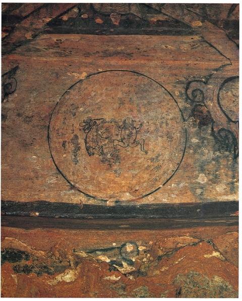 본문 이미지 - 석암리 219호 석실 출토 칠화살통 원형 은판