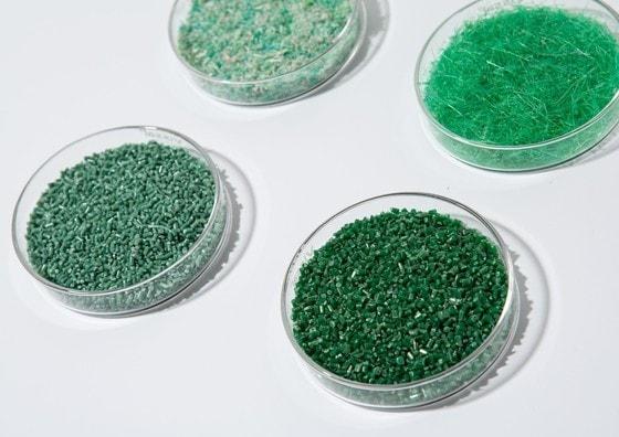 본문 이미지 - 폐어망으로 만든 열분해유 원료(사진제공=LG화학) 