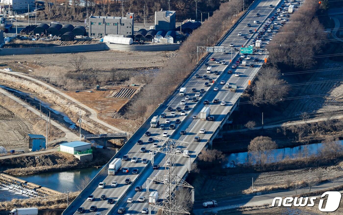 화성시 서해안고속도로 발안IC 인근 /뉴스1 DB