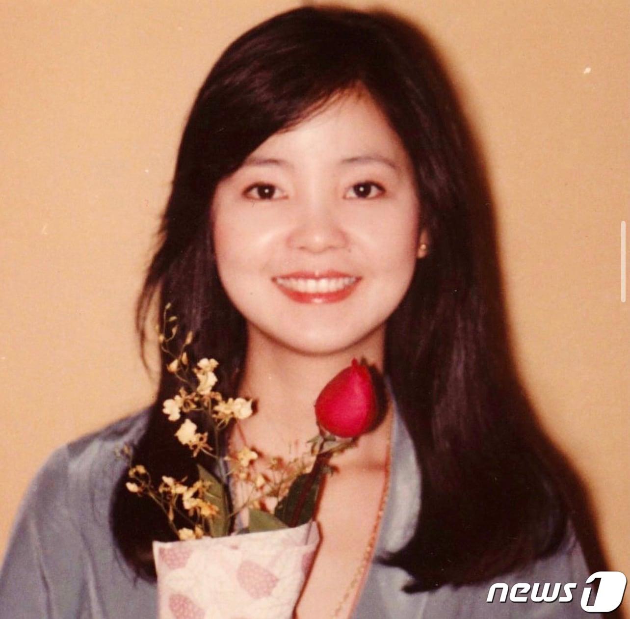 본문 이미지 - 대만의 가수 등려군.(등려군문교기금회 갈무리)