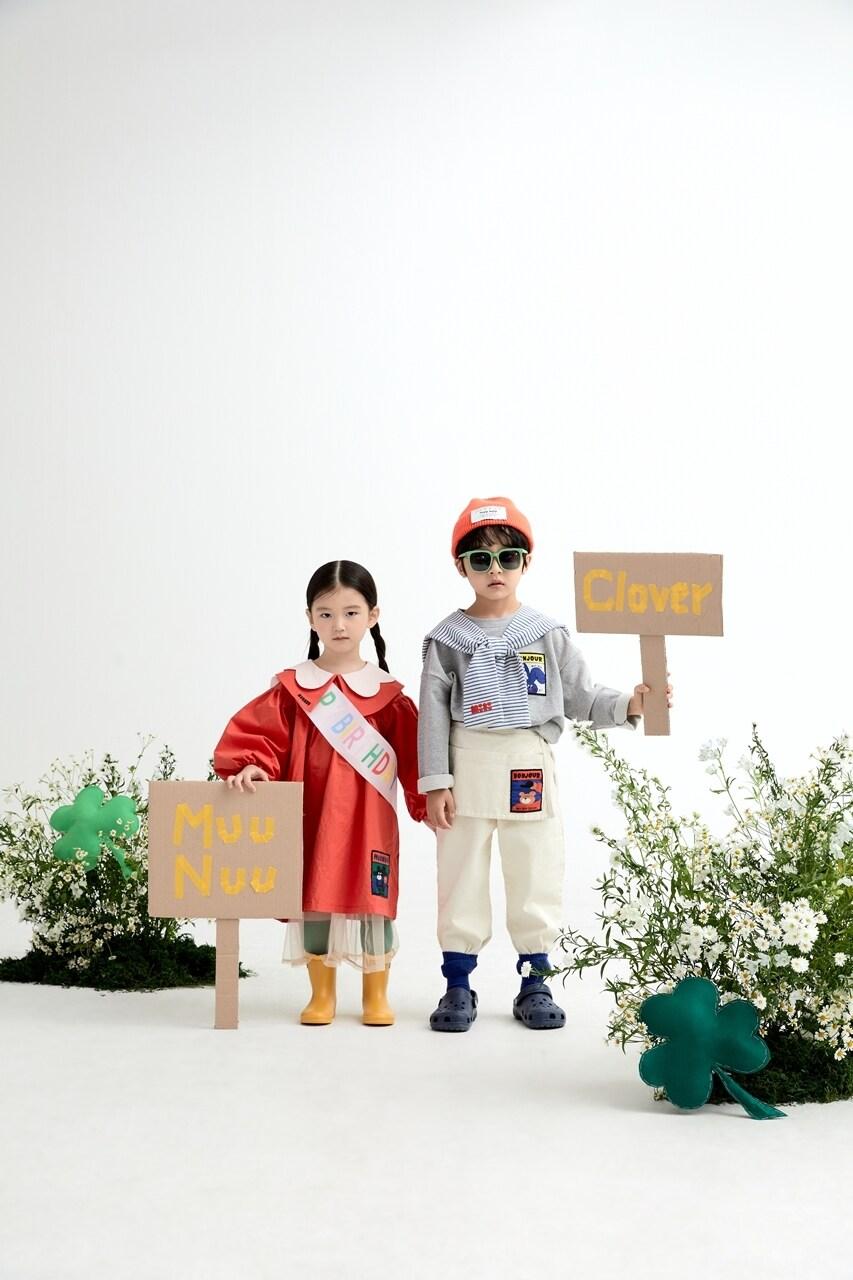 본문 이미지 - 무누(MUUNUU)는 아역배우 서우진과 래퍼 사이먼 도미닉 조카로 알려진 채채를 23년 봄 시즌 모델로 발탁했다.(이랜드 무누 제공)