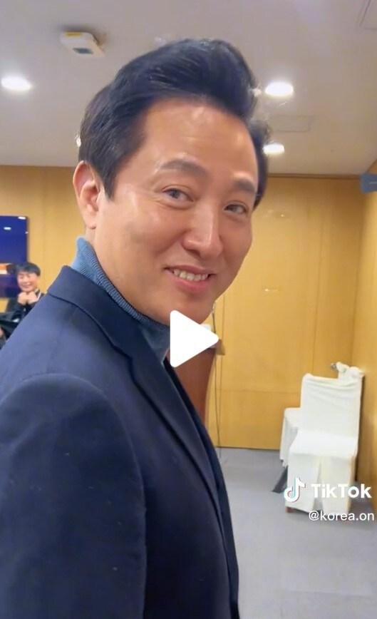 본문 이미지 - 온오빠 On Oppa 틱톡에 올라온 영상 갈무리.