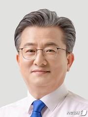 본문 이미지 - 정용래 대전 유성구청장 /뉴스1