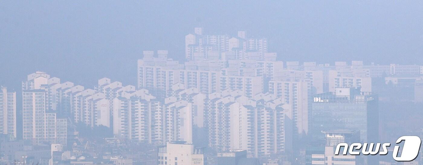 남산에서 바라본 서울 아파트 단지 모습. 2023.1.8/뉴스1 ⓒ News1 박지혜 기자