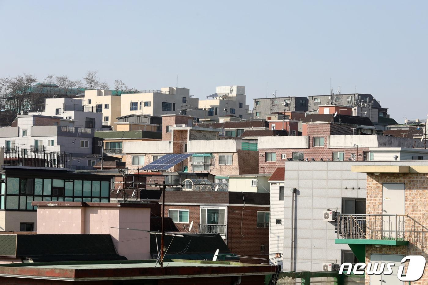 본문 이미지 - 서울 강서구 화곡동의 빌라 밀집 지역. 2023.1.9/뉴스1 ⓒ News1 이승배 기자