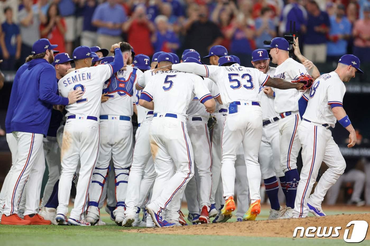 텍사스가 챔피언십시리즈 진출을 확정했다. ⓒ AFP=뉴스1
