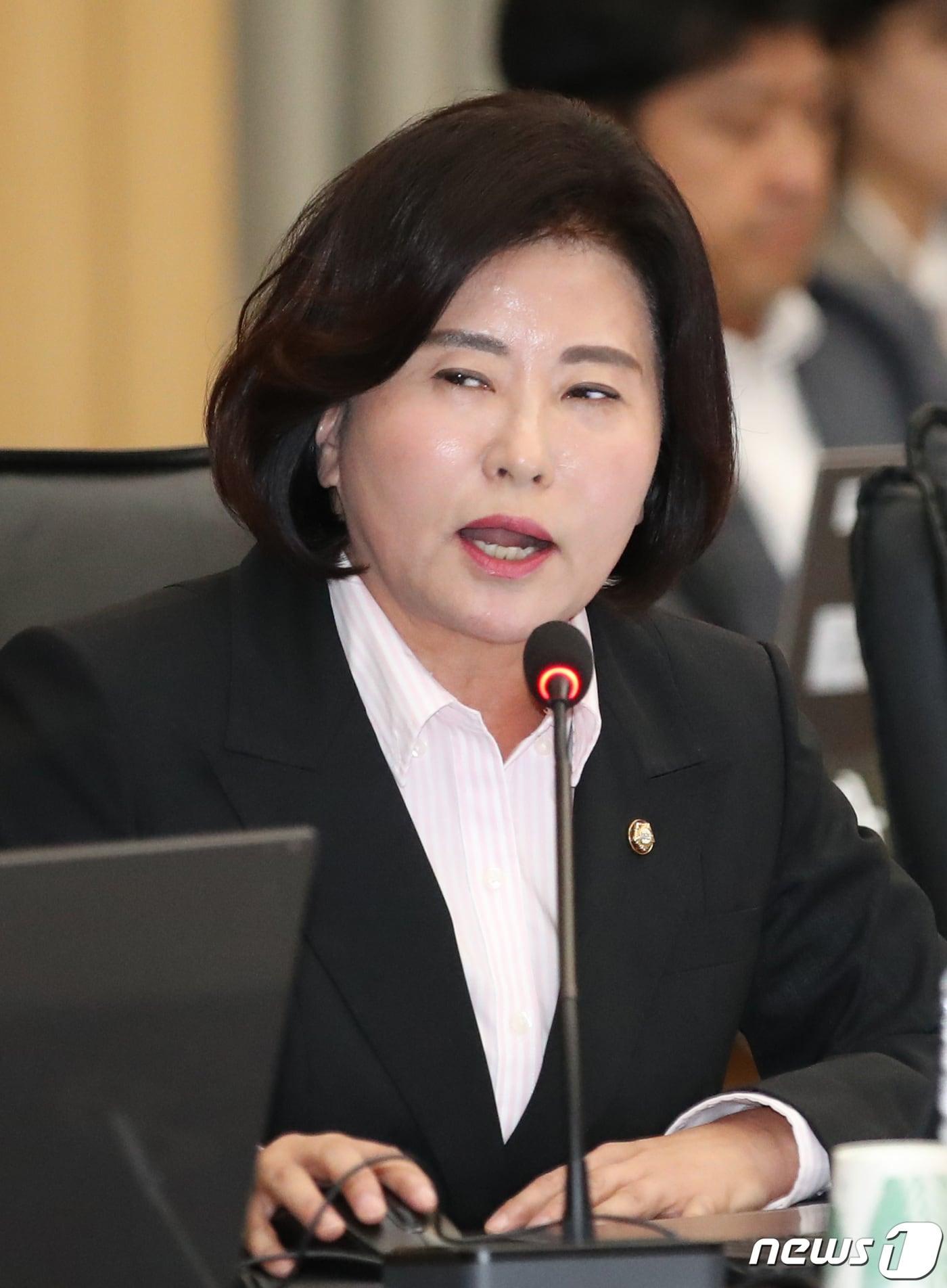 본문 이미지 - 양경숙 더불어민주당 의원이 12일 오전 정부대전청사에서 열린 국회 기획재정위의 관세청, 통계청, 조달청에 대한 국정감사에서 질의하고 있다. 2023.10.12/뉴스1 ⓒ News1 김기태 기자