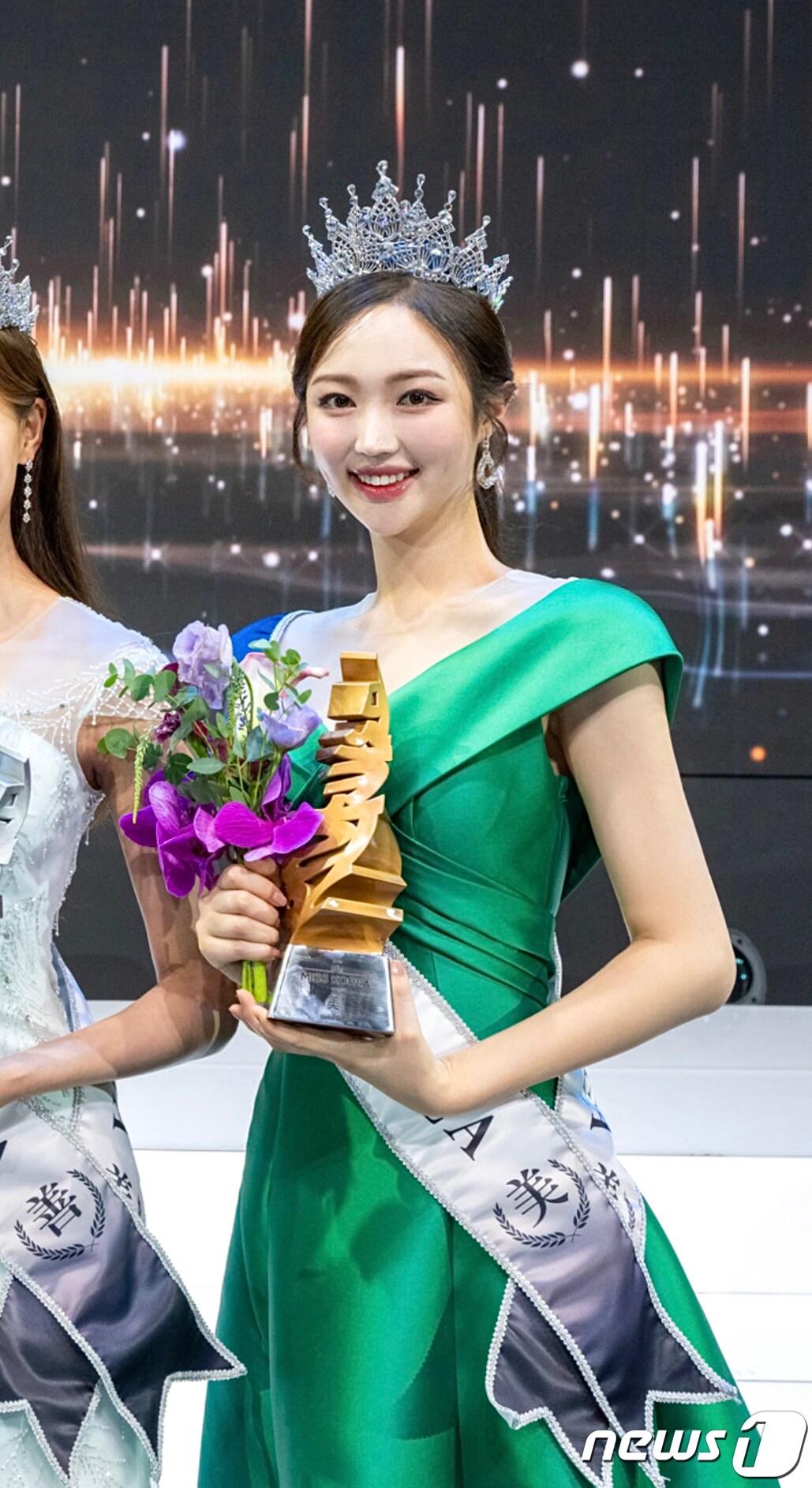 본문 이미지 - 2023 미스코리아 미에 선정된 의령 출신 조수빈씨.(의령군 제공)