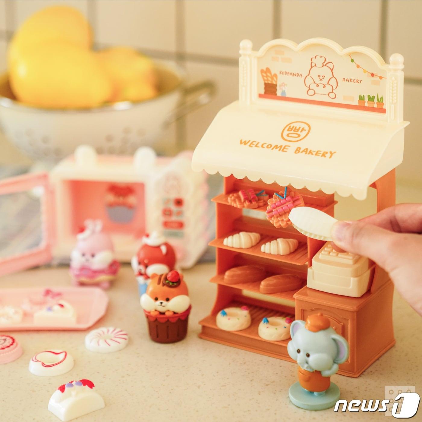 본문 이미지 - 볼이 빵빵한 친구들 시즌3 베이커리 미니어처(아성다이소 제공)