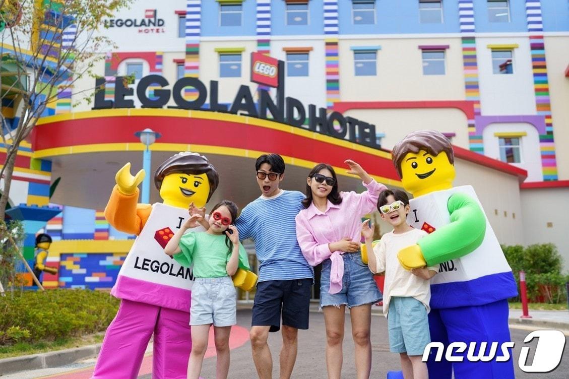 본문 이미지 - 레고랜드 호텔 정문.(레고랜드 제공)