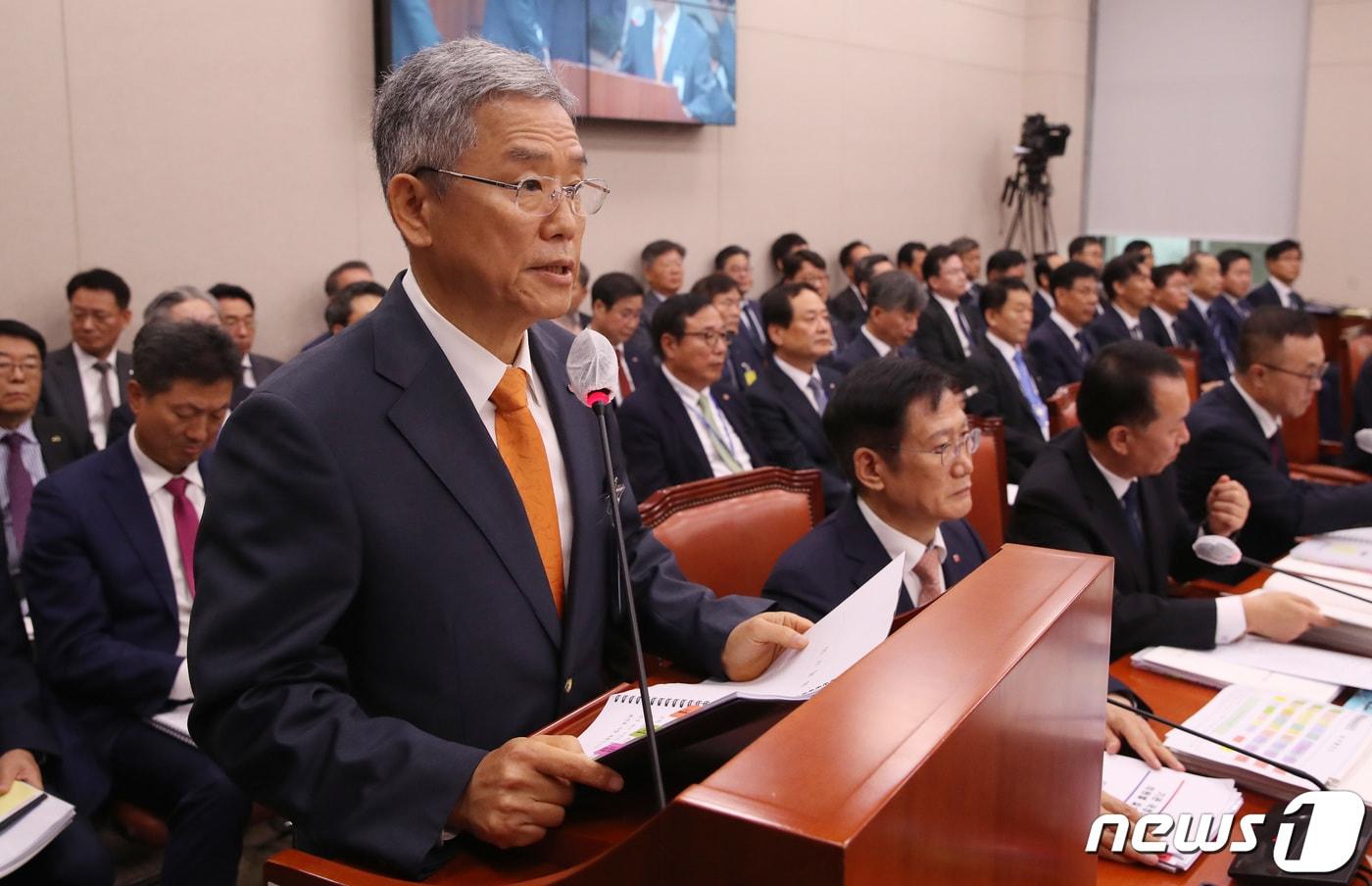 본문 이미지 - 김동철 한국전력공사 사장이 19일 서울 여의도 국회에서 열린 산업통상자원중소벤처기업위원회의 한국전력공사, 한국수력원자력, 한국전력거래소 등에 대한 국정감사에서 발언을 하고 있다. 2023.10.19/뉴스1 ⓒ News1 임세영 기자