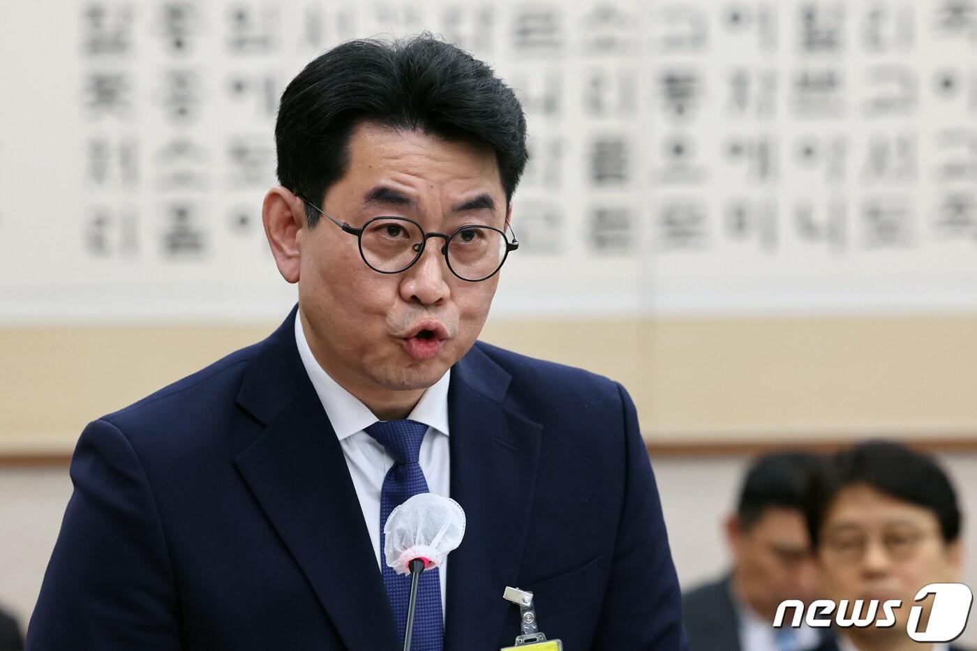 홍승욱 광주고등검찰청 검사장이 20일 서울 여의도 국회에서 열린 법제사법위원회의 대전고등검찰청 등에 대한 국정감사에서 업무보고를 하고 있다. 2023.10.20/뉴스1 ⓒ News1 황기선 기자