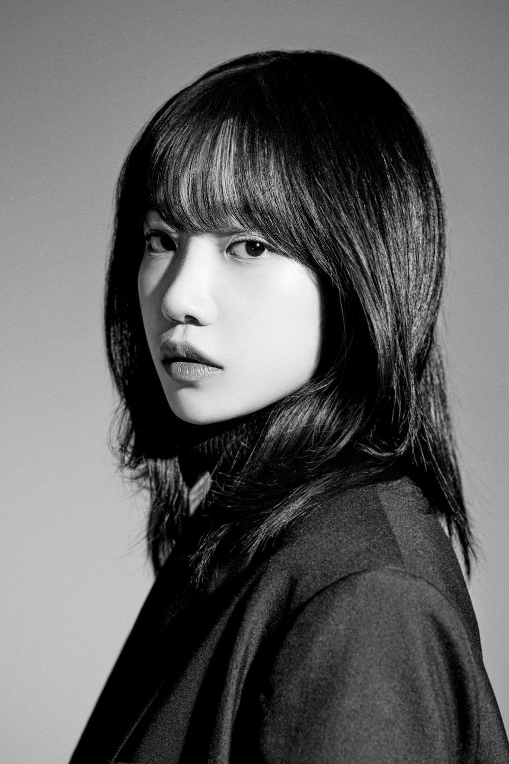 본문 이미지 - 조유리/웨이크원 제공