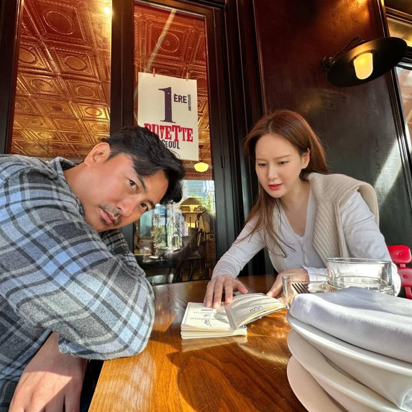 본문 이미지 - 안정환 이혜원 부부(이혜원 SNS)