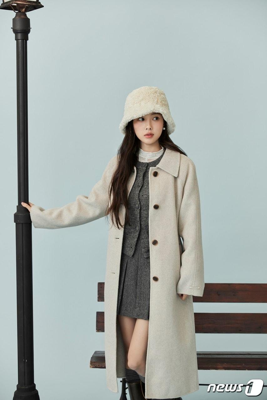 본문 이미지 - 로엠(ROEM)이 뮤즈 배우 강혜원.(로엠제공)