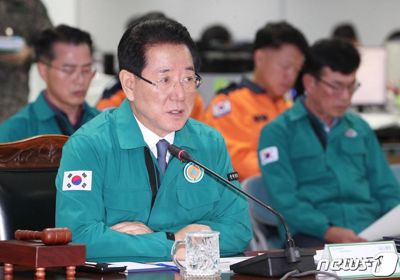 본문 이미지 - 김영록 전라남도지사가 23일 오전 도청 충무시설에서 열린 2023년 화랑훈련 광주ㆍ전남 통합방위협의회에서 발언 하고 있다.(전남도 제공) 2023.10.23/뉴스1 