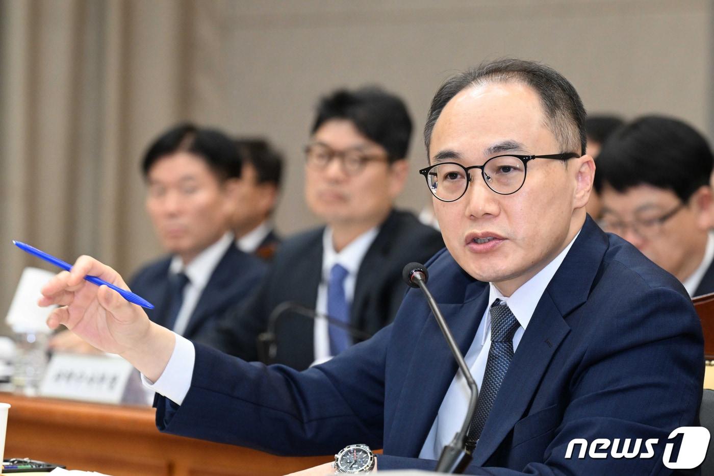 본문 이미지 - 이원석 검찰총장이 23일 대검찰청에서 열린 국정감사에서 의원 질의에 답하고 있다. 2023.10.23/뉴스1 ⓒ News1 국회사진취재단