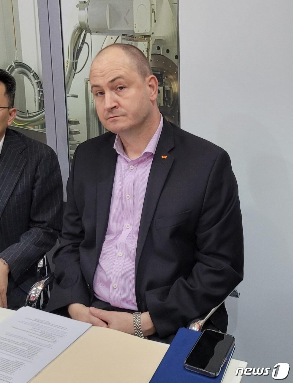 본문 이미지 - 요그 알그림 SK팜테코 사장이 CPHI에서 기자간담회를 진행하고 있다. 2023.10.25/뉴스1 ⓒ News1 황진중 기자