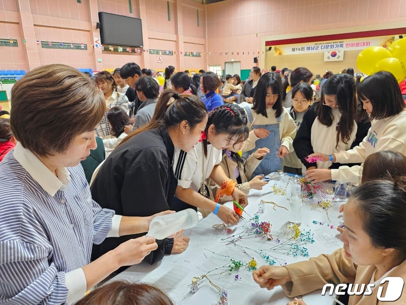 본문 이미지 - 제14회 해남군 다문화가족 한마음대회 (해남군 제공) 