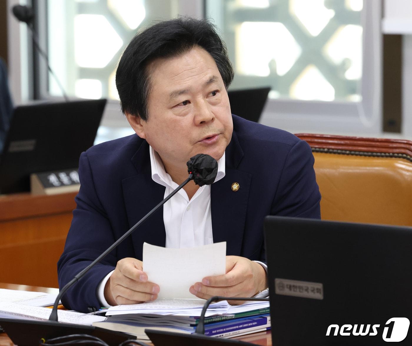 본문 이미지 - 강기윤 국민의힘  창원시장 후보. 2023.10.25 ⓒ 뉴스1 