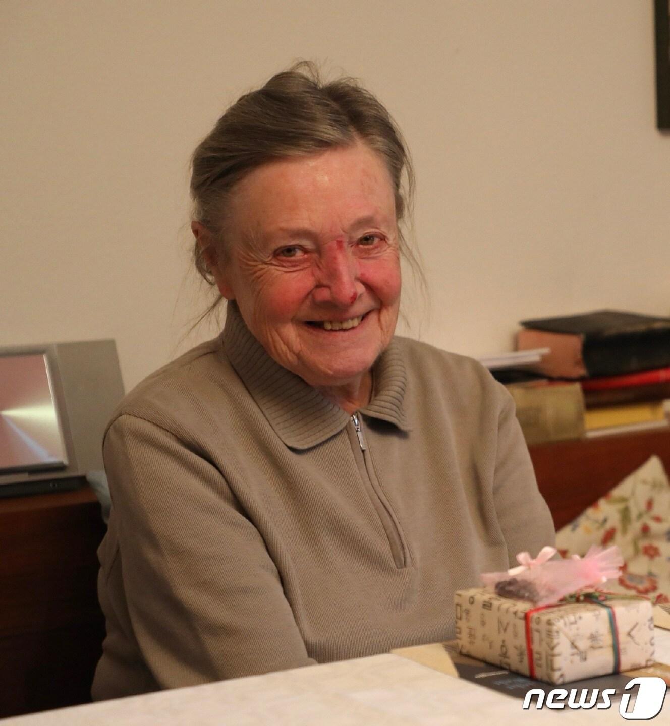 본문 이미지 - 고(故) 마가렛 피사렉 간호사