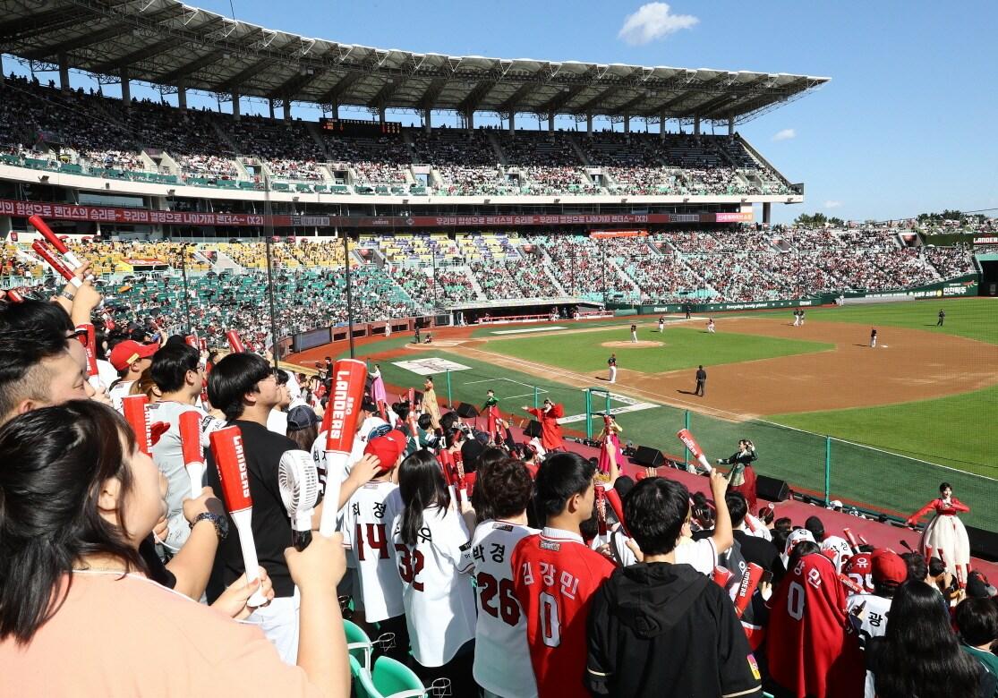 본문 이미지 -  인천 SSG랜더스필드 전경.(SSG 제공)