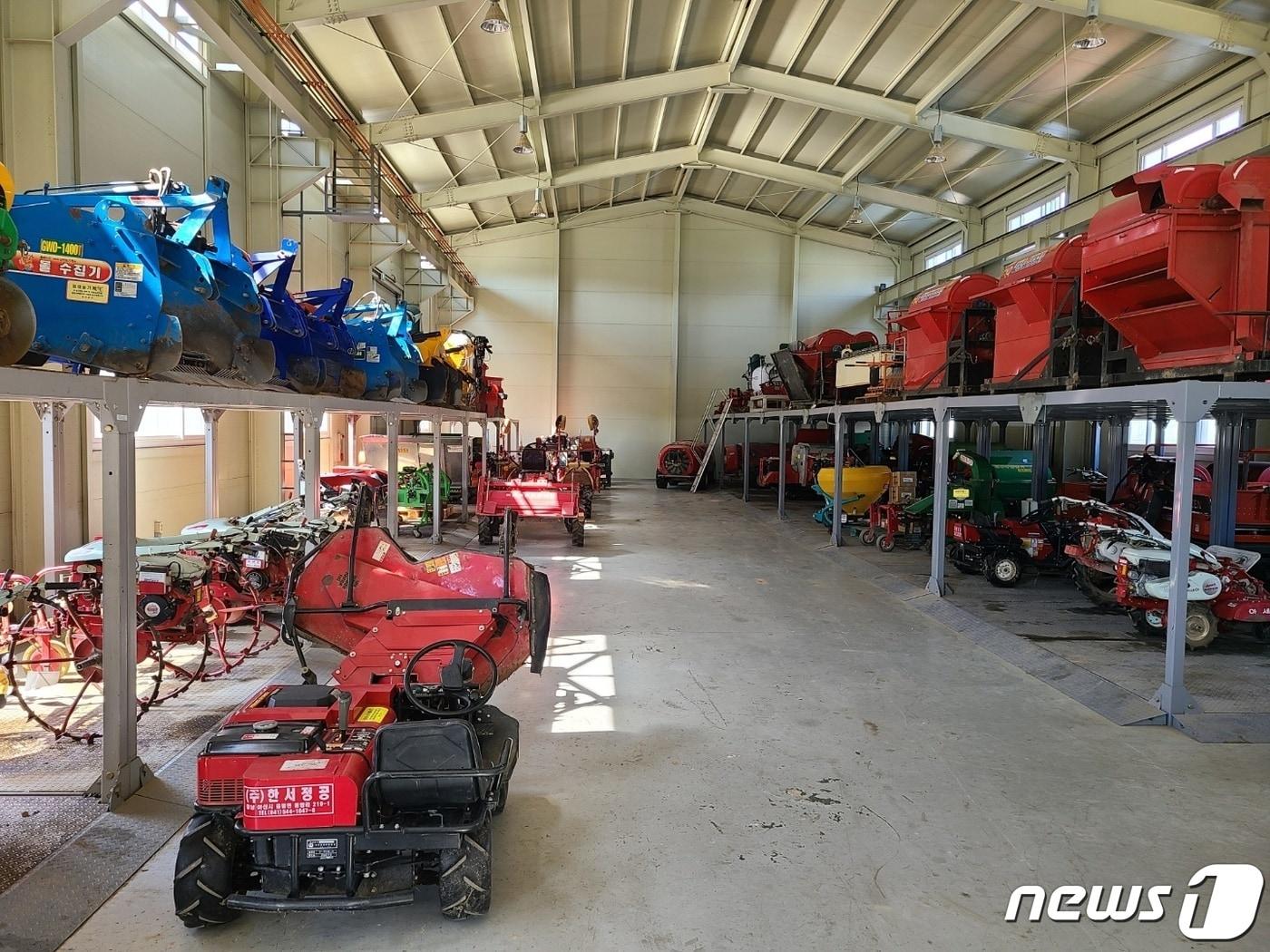 본문 이미지 - 전북 익산시는 농업 기계 임대료 50% 감면 정책을 지난해에 이어 올해도 계속 추진한다.&#40;자료사진&#41;/뉴스1