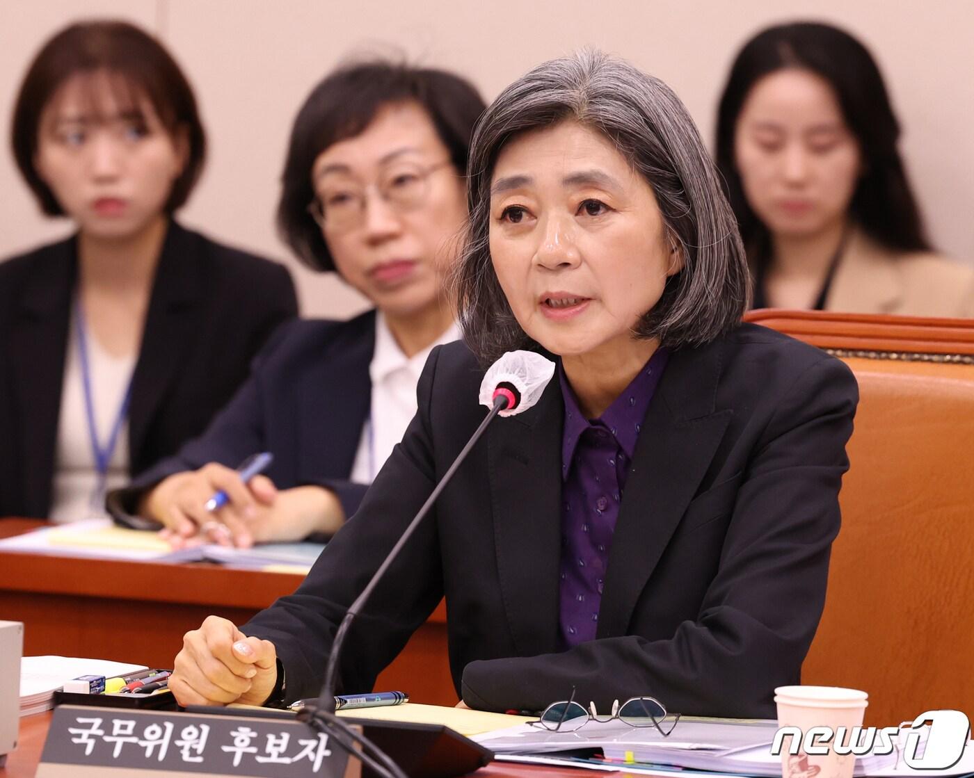 본문 이미지 - 김행 여성가족부 장관 후보자가 5일 서울 여의도 국회에서 열린 인사청문회에서 의원들의 질의에 답변 하고 있다. 2023.10.5/뉴스1 ⓒ News1 송원영 기자