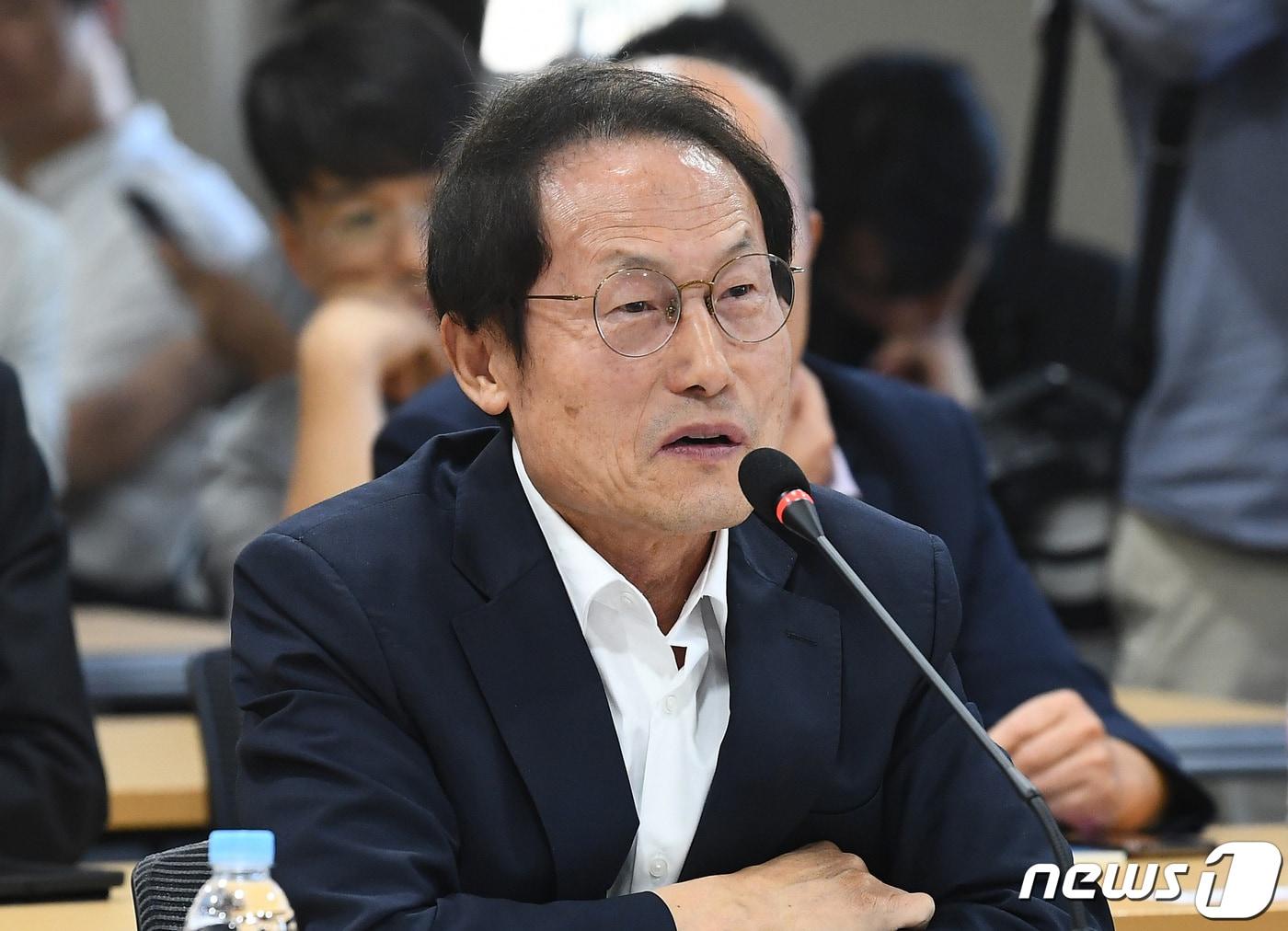 본문 이미지 - 조희연 서울시교육감이 5일 오후 세종시 정부세종청사에서 열린 '함께 학교'를 위한 교육 3주체(교원, 학생, 학부모)간담회에 참석해 발언하고 있다.2023.10.5/뉴스1 ⓒ News1 김기남 기자