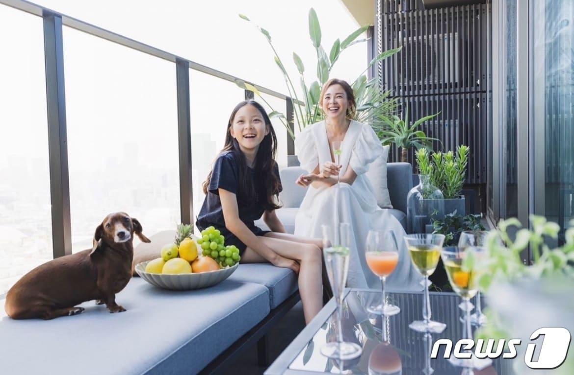 본문 이미지 - (야노 시호 인스타그램)