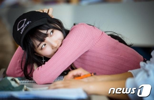 본문 이미지 -  넷플릭스 오리지널 드라마 '이두나!' (넷플릭스 제공)