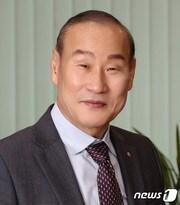 본문 이미지 - 최병오 패션그룹형지 회장.(형지 제공)