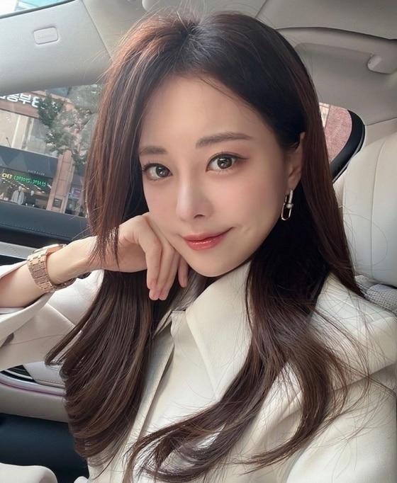 본문 이미지 - 아옳이 인스타그램