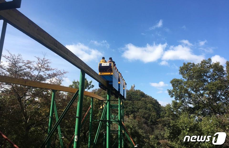 본문 이미지 - 광주 지산유원지 모노레일. /뉴스1 ⓒ News1 김태성 기자