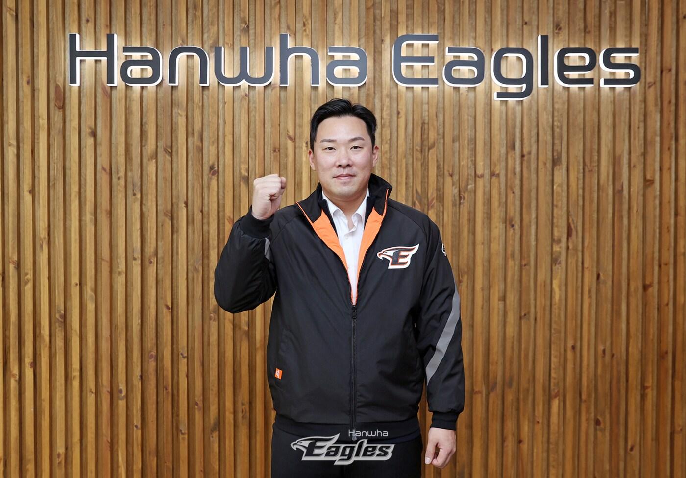 FA 내야수 안치홍이 한화와 계약을 체결했다.(한화 이글스 제공)