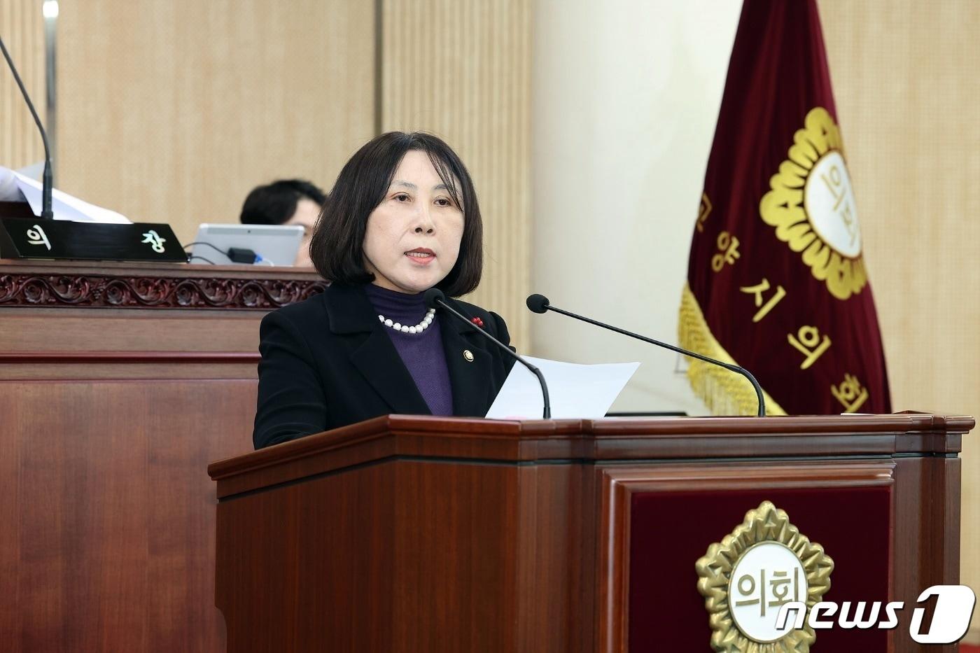 20일 고양시의회 본회의장에서 5분 자유발언을 하고 있는 고덕희 시의원. (고양시의회 제공)