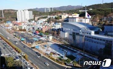 본문 이미지 - 부산 금정구 만남의 광장 전경(부산시청 제공)