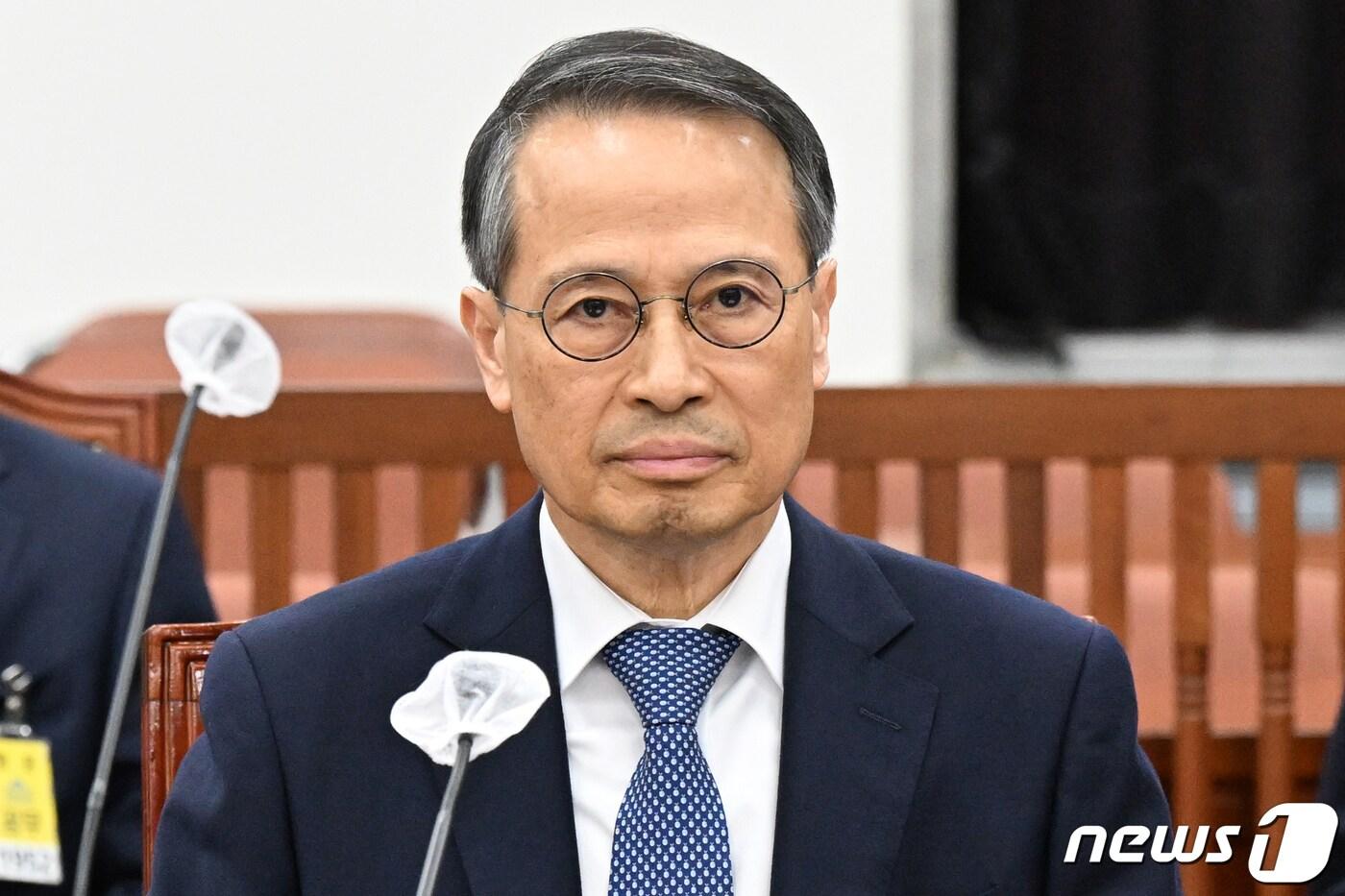 본문 이미지 - 김규현 국가정보원장이 23일 서울 여의도 국회에서 열린 제410회 국회(정기회) 정보위원회 제4차 전체회의에 출석해 개의를 기다리고 있다. (공동취재) 2023.11.23/뉴스1 ⓒ News1 유승관 기자
